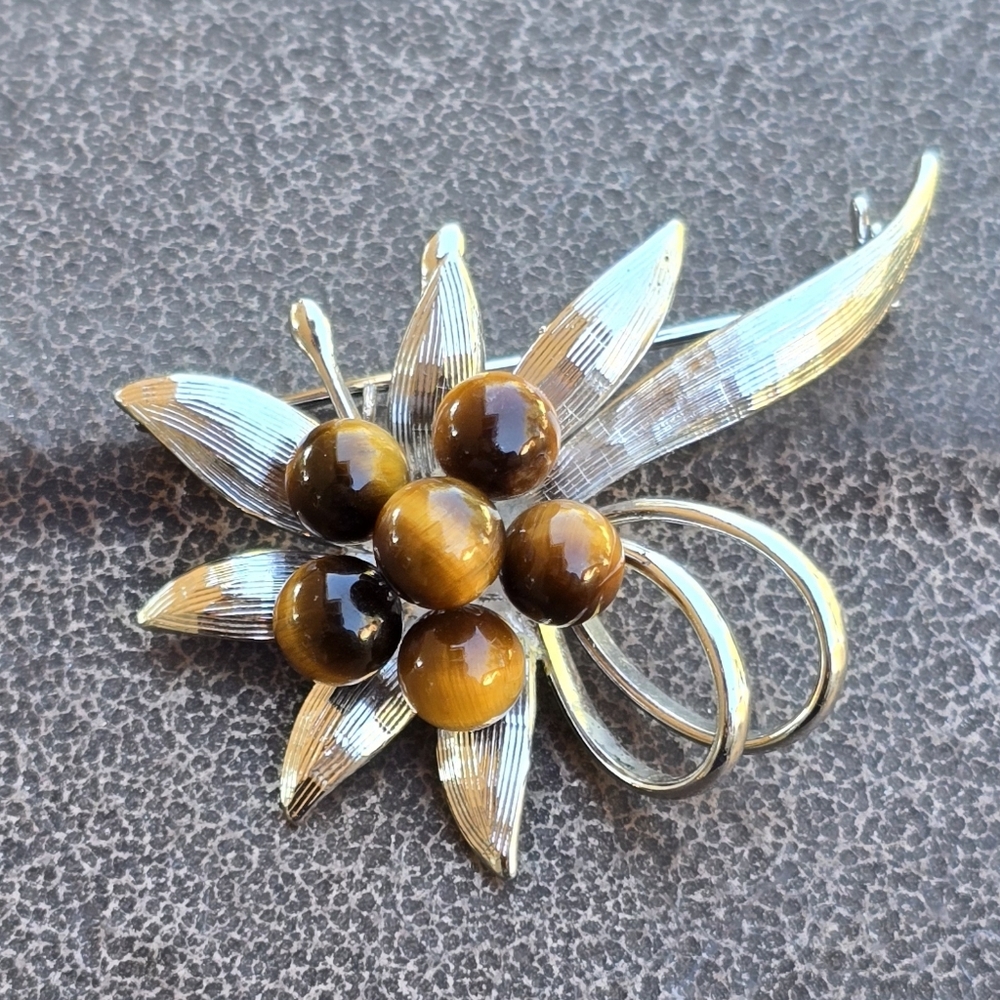 Vintage solid 925 sterling silver tiger's eye cluster brooch or pin